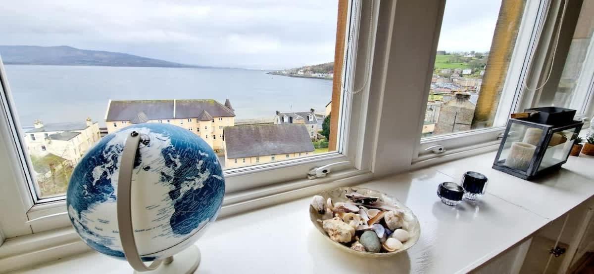 The Hidden Asset- Rothesay, Isle Of Bute Apartment Luaran gambar